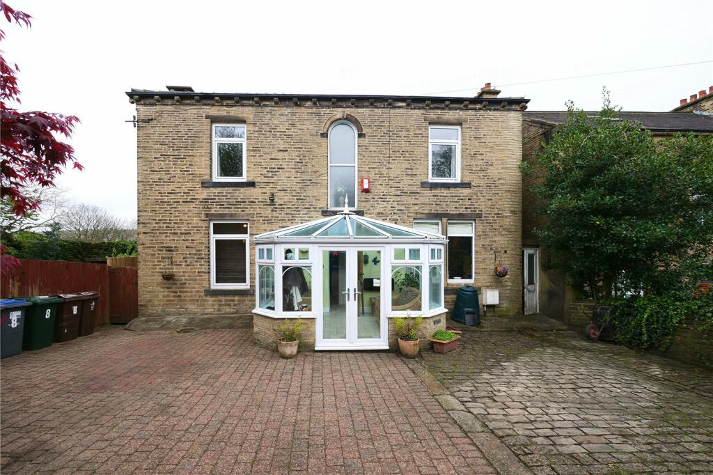 Additional property image - Cliffe Lane South, Baildon, Shipley, West Yorkshire, BD17