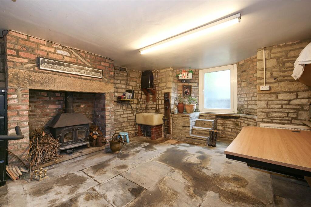 Additional property image - Cliffe Lane South, Baildon, Shipley, West Yorkshire, BD17