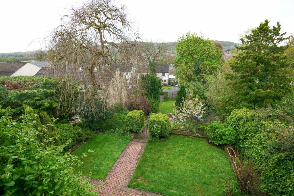 Additional property image - Cliffe Lane South, Baildon, Shipley, West Yorkshire, BD17