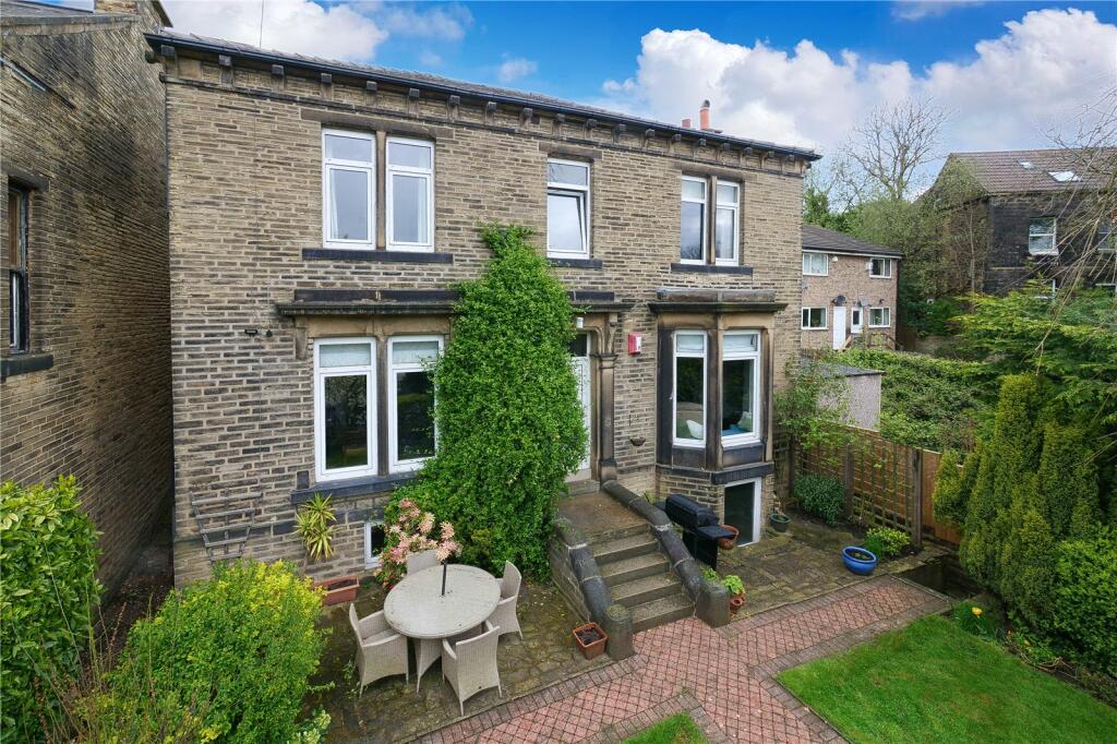 Additional property image - Cliffe Lane South, Baildon, Shipley, West Yorkshire, BD17