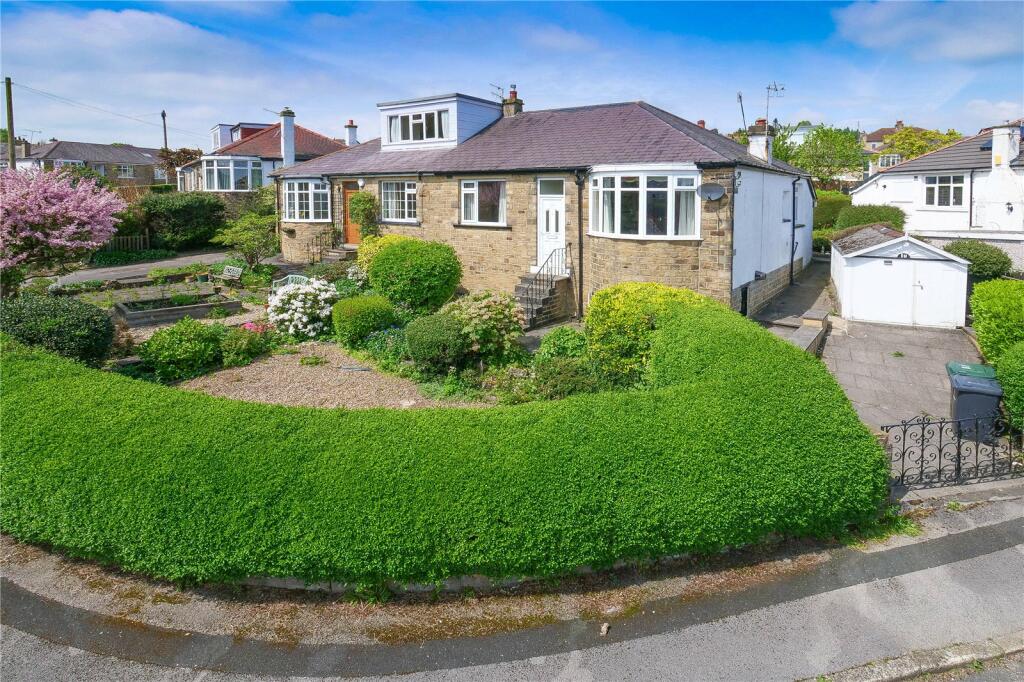 2 bedroom bungalow for sale in Welwyn Drive, Baildon, Shipley, West