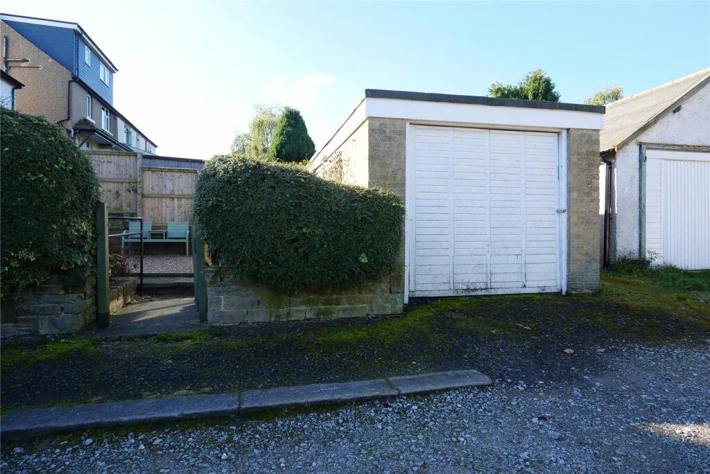 Additional property image - Sandals Road, Baildon, Shipley, West Yorkshire, BD17