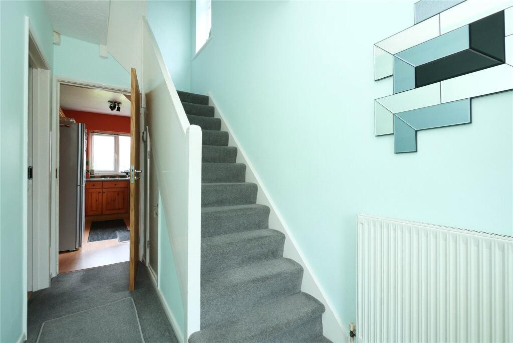 Additional property image - Dean Close, Bradford, West Yorkshire, BD8