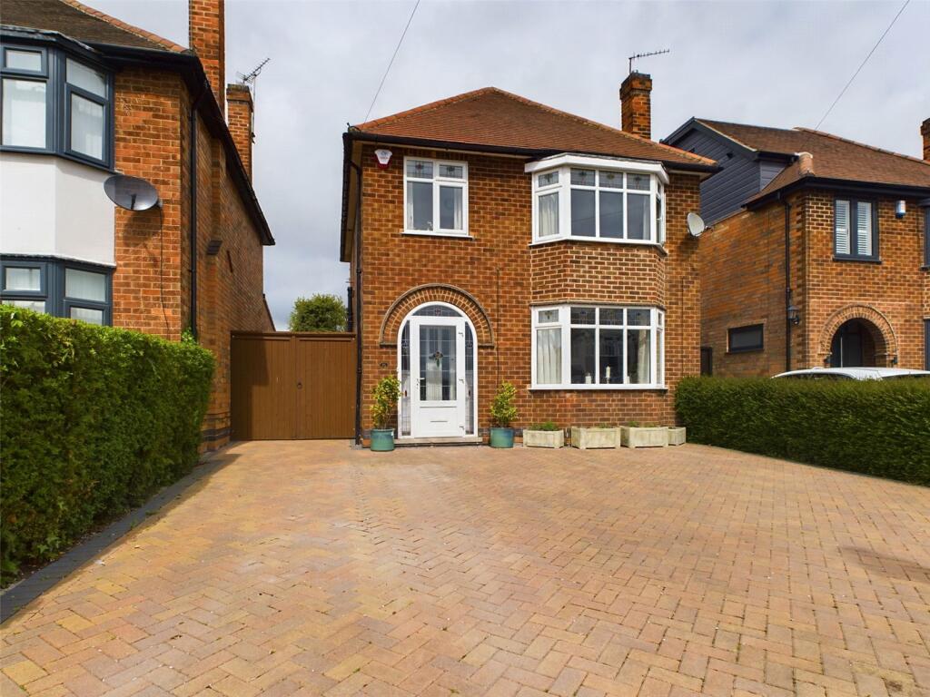 3 bedroom detached house for sale in Goodwood Road, Wollaton