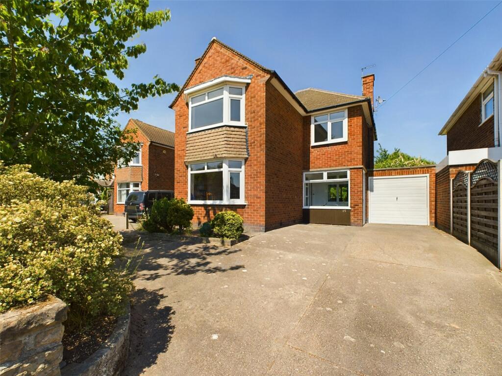 3 bedroom detached house for sale in Ranmore Close, Bramcote, Nottingham, Nottinghamshire, NG9