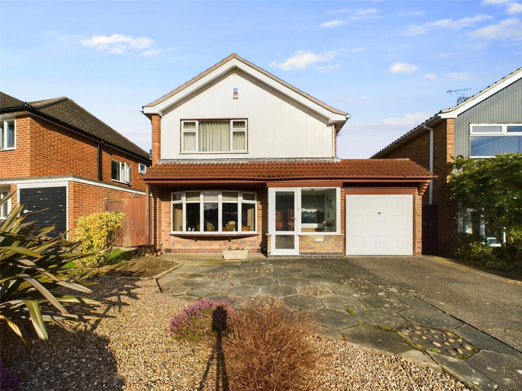 3 bedroom detached house for sale in Cransley Avenue, Wollaton, Nottinghamshire, NG8
