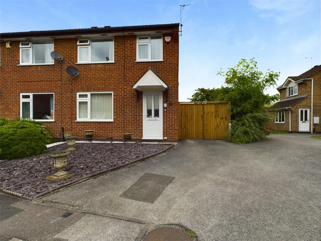 3 bedroom semidetached house for sale in Denholme Road, Wollaton