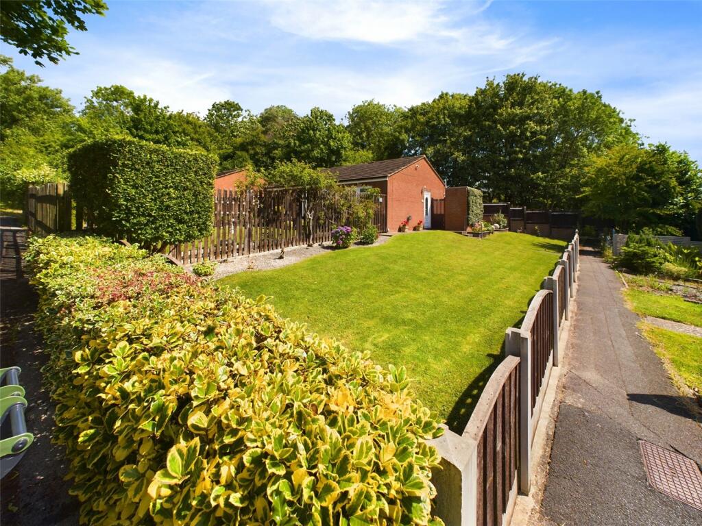 Main image of property: Sandgate, Beeston, Nottingham, Nottinghamshire, NG9