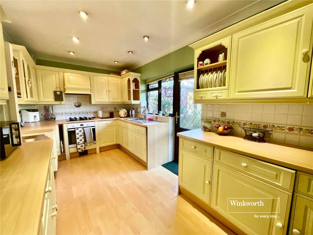 Additional property image - Marine Drive East, Barton on Sea, New Milton, Hampshire, BH25