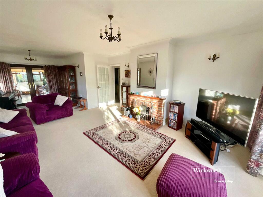Additional property image - Marine Drive East, Barton on Sea, New Milton, Hampshire, BH25