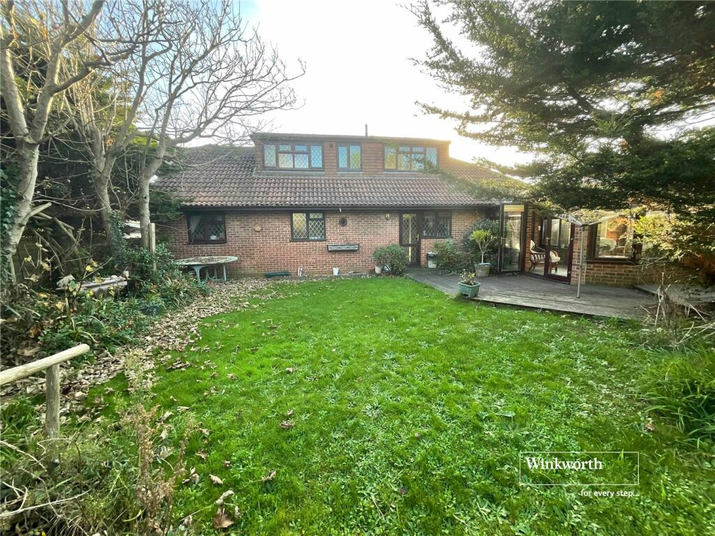 Additional property image - Marine Drive East, Barton on Sea, New Milton, Hampshire, BH25