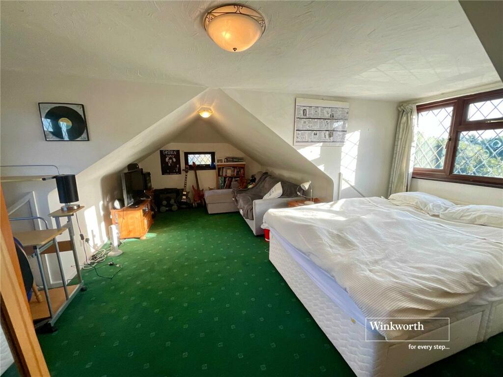 Additional property image - Marine Drive East, Barton on Sea, New Milton, Hampshire, BH25