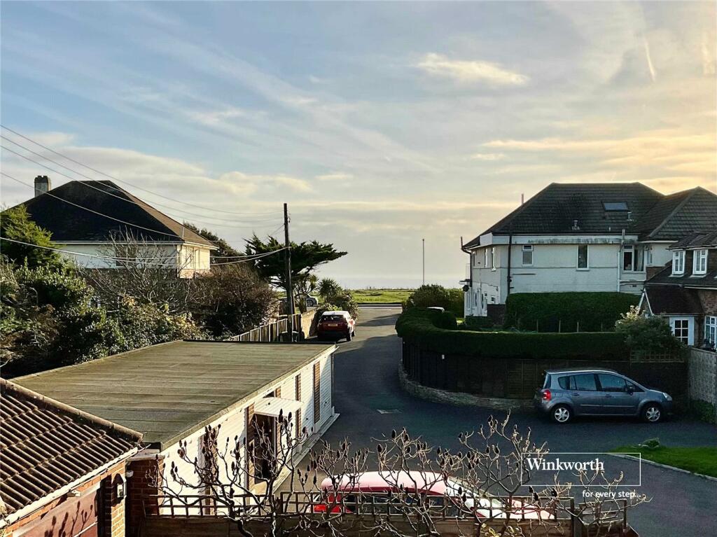 Additional property image - Marine Drive East, Barton on Sea, New Milton, Hampshire, BH25