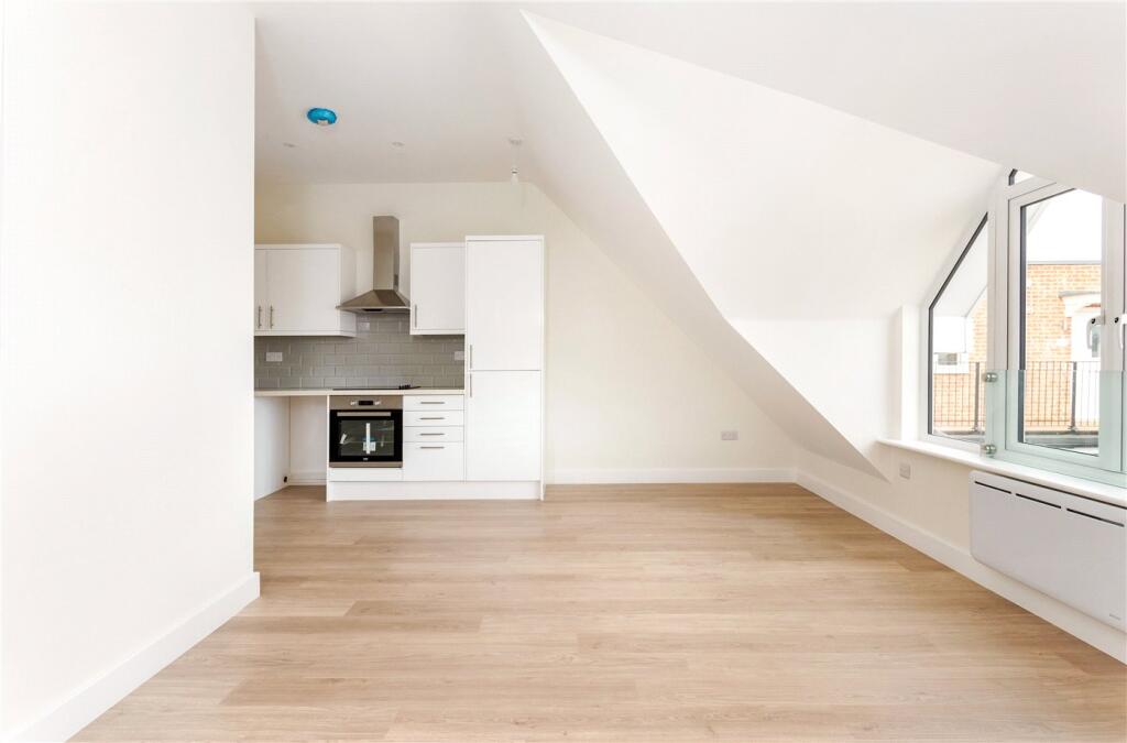 Main image of property: Lymington Road, Highcliffe, Christchurch, Dorset, BH23