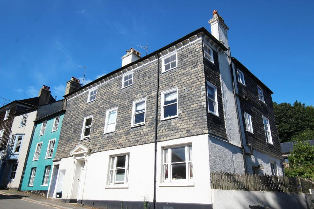 3 bedroom flat for sale in West Street, Ashburton, TQ13