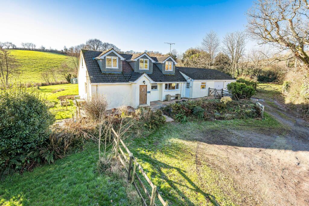 4 bedroom detached house for sale in Bickington, Newton Abbot, TQ12