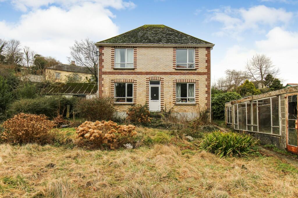 4 bedroom detached house for sale in North Street, Ashburton, TQ13