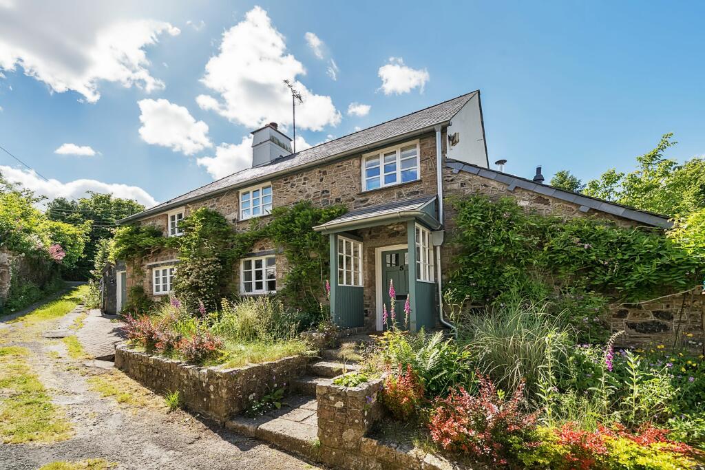 4 bedroom detached house for sale in Scorriton, Buckfastleigh, TQ11