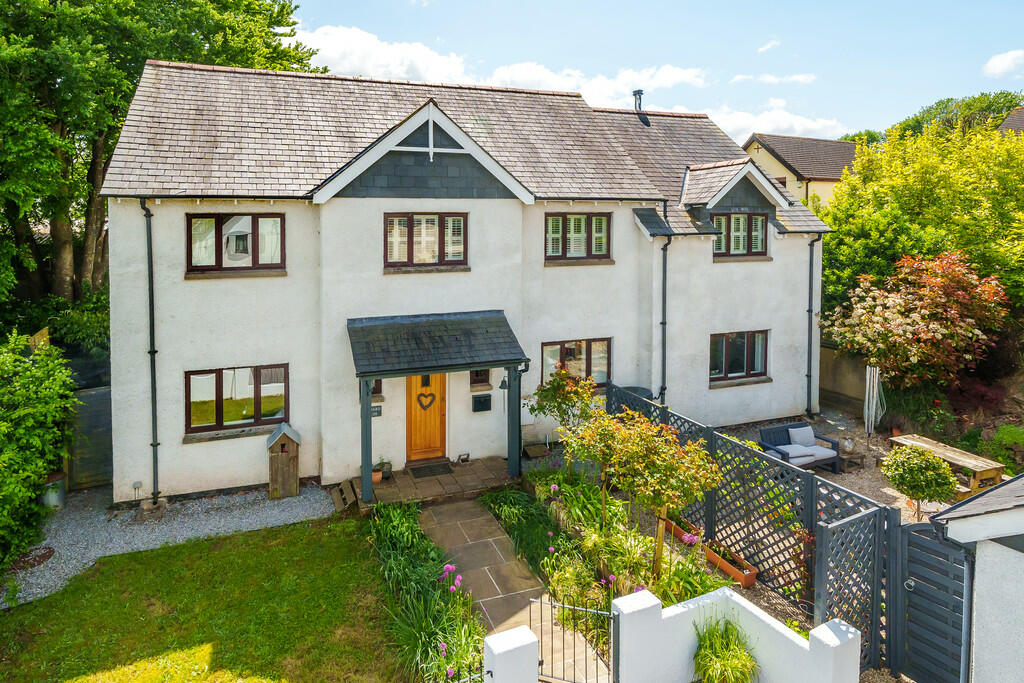 4 bedroom detached house for sale in Ashburton, Devon, TQ13