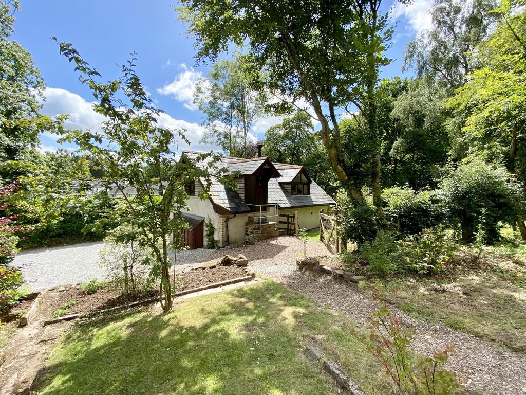 8 bedroom detached house for sale in Dartmoor, Devon, TQ13