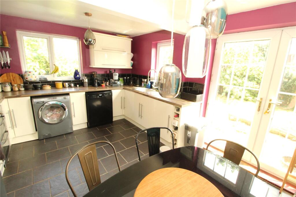 Main image of property: Earl Close, Darlington, Durham, DL1