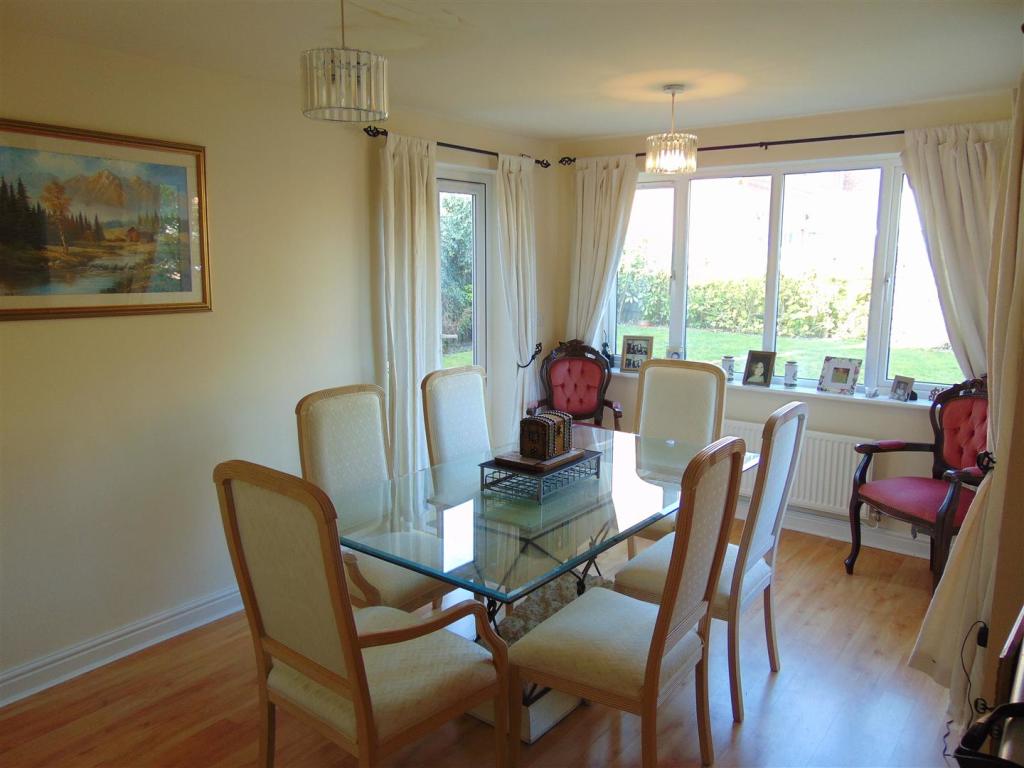 4 bedroom detached house for sale in Crabtree Road, Walsall, WS1