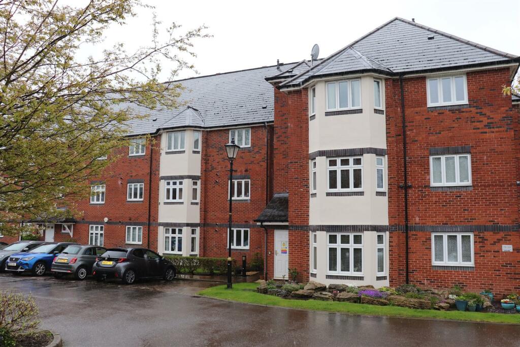 2 bedroom apartment for sale in Loriners Grove, Walsall, WS1