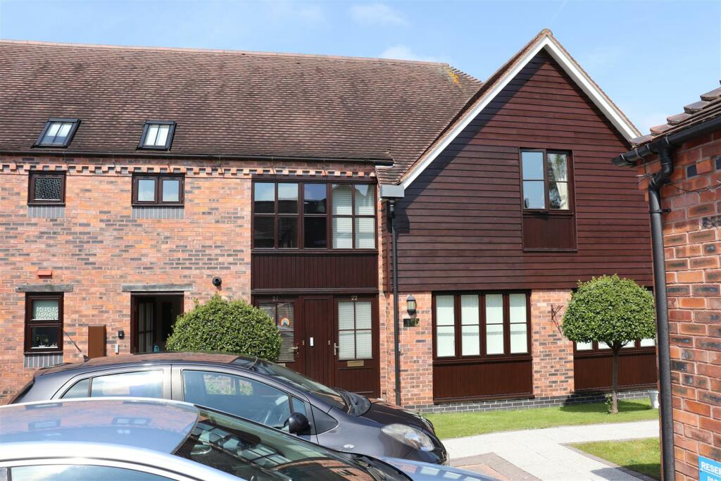 1 bedroom retirement property for sale in Sutton Road, Walsall, WS5