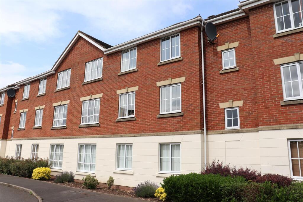 Main image of property: Lingmoor Grove, Aldridge