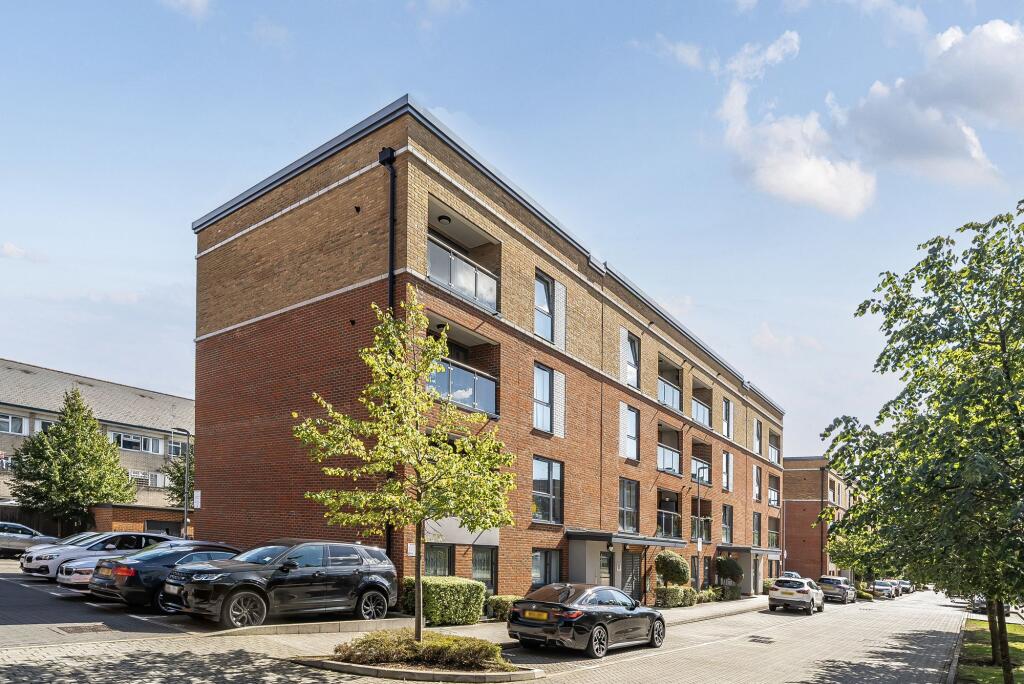 Main image of property: Arla Place, Ruislip, HA4