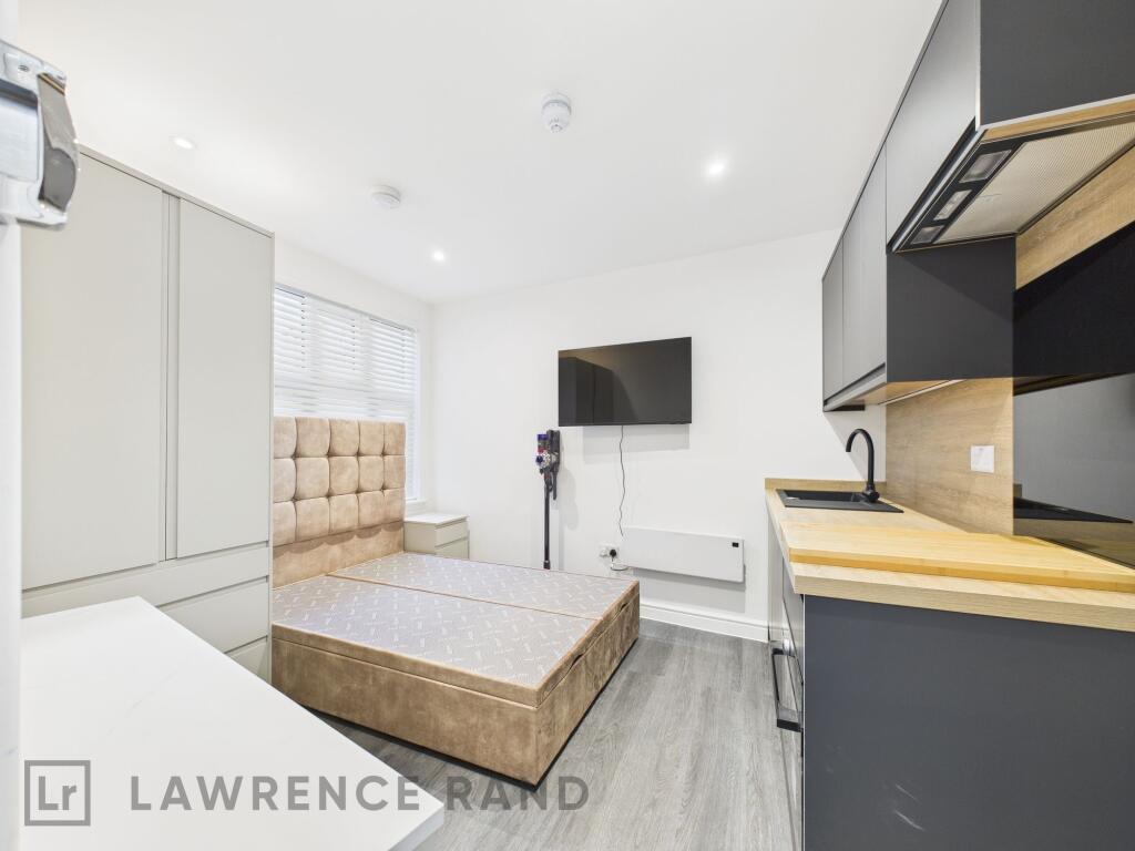 Main image of property: Victoria Road, Ruislip, HA4