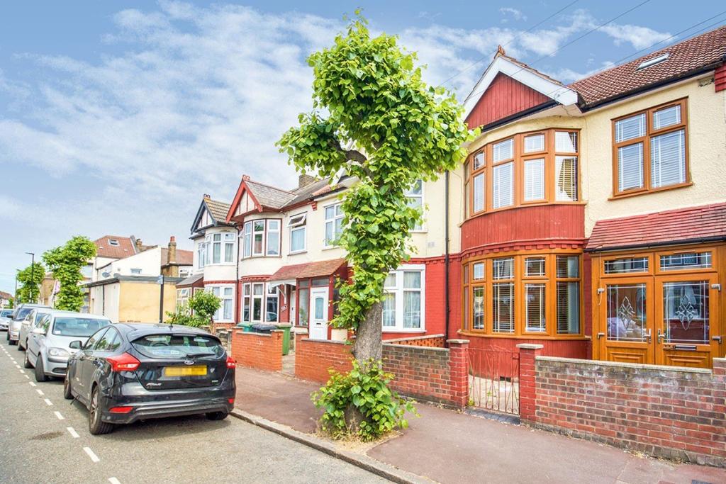 3 bedroom terraced house for sale in Sheringham Avenue, London, E12