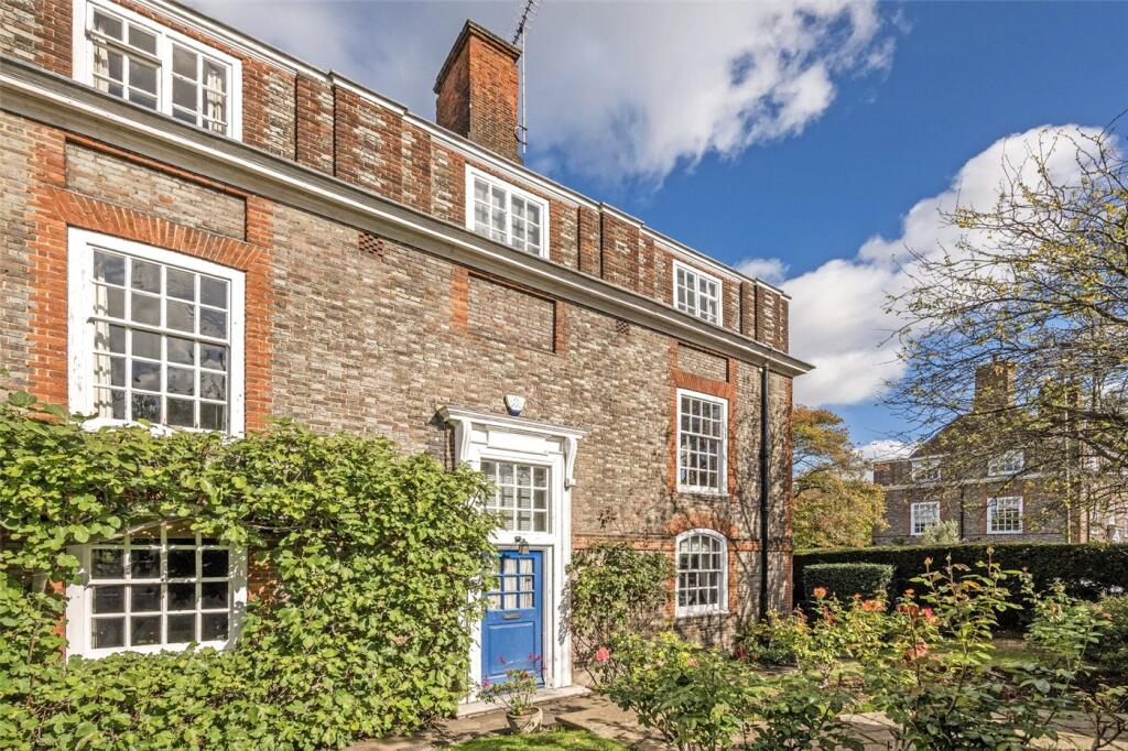 Main image of property: North Square, London, NW11