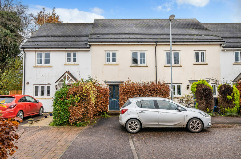 3 bedroom terraced house for sale in Woodland Close, Bampton, Tiverton