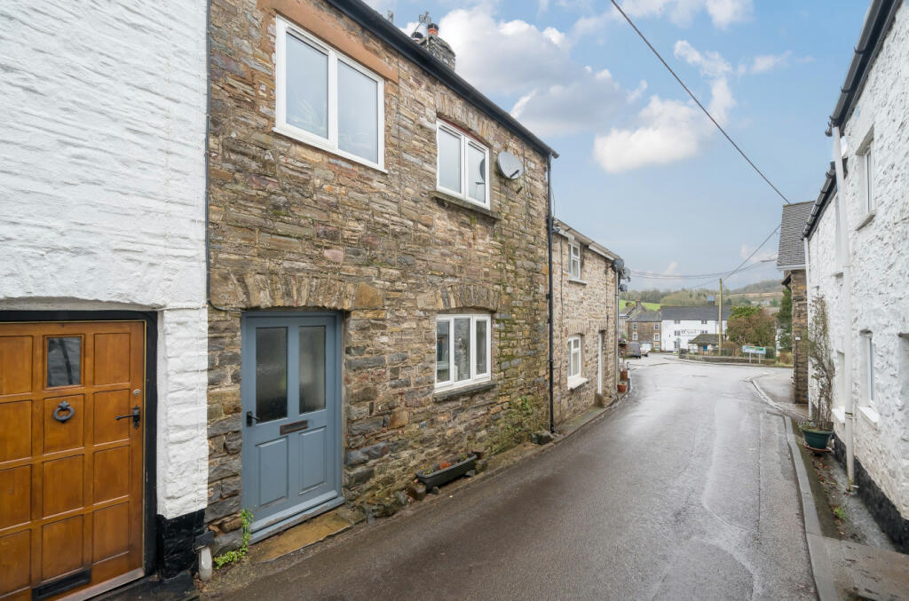 1 bedroom terraced house for sale in High Street, Bampton, Tiverton