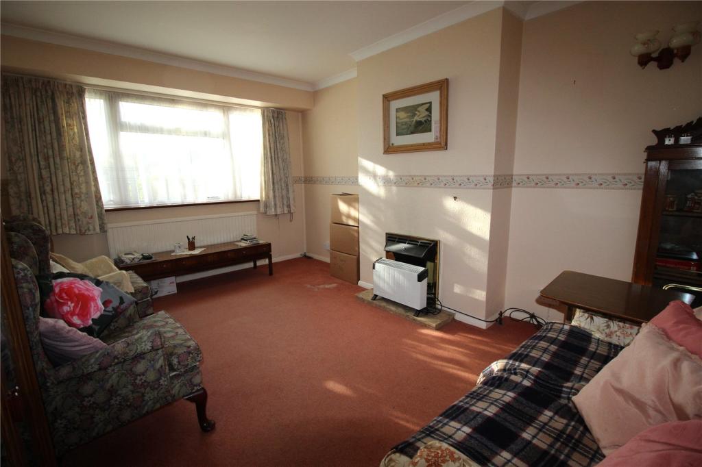 2 bedroom bungalow for sale in Dover Road, Polegate, East Sussex, BN26