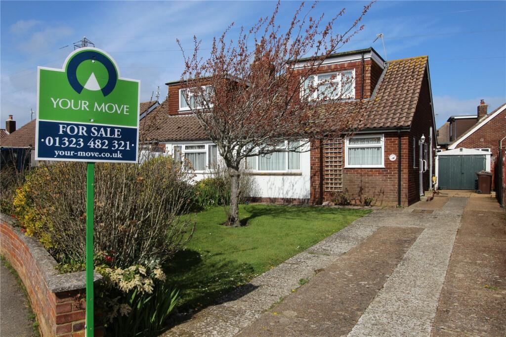 2 bedroom bungalow for sale in Dover Road, Polegate, East Sussex, BN26