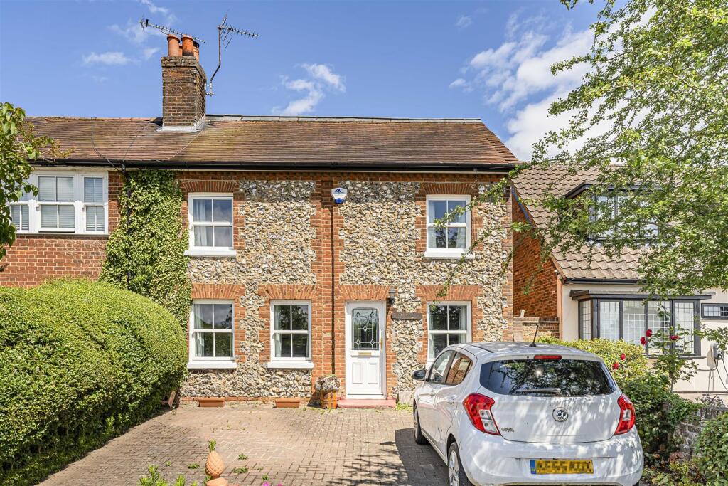 Main image of property: Kemprow, Aldenham