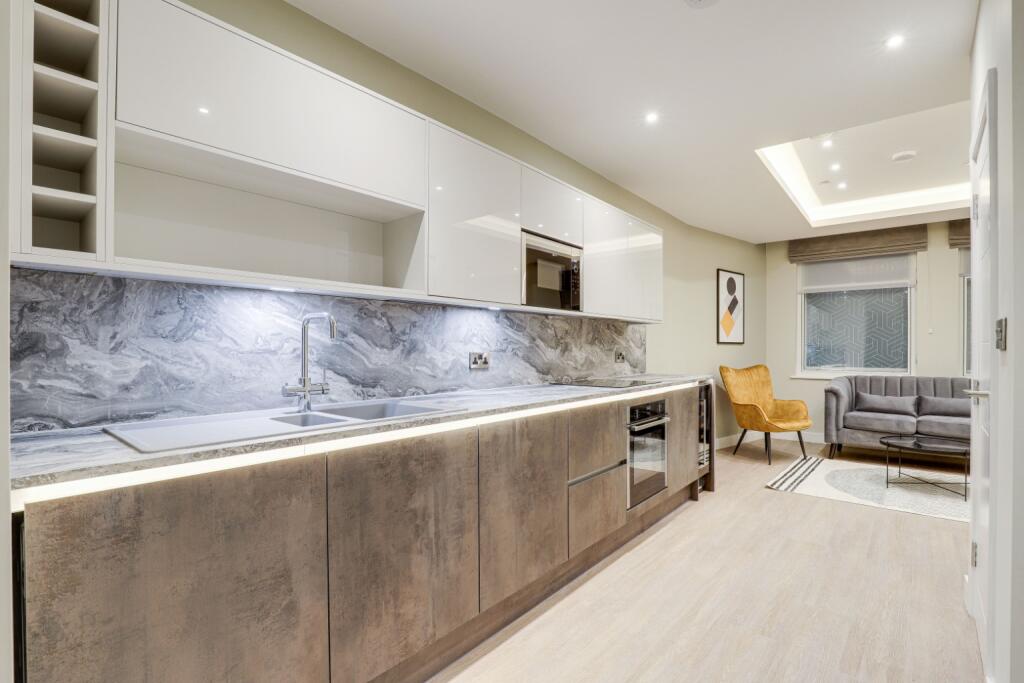Main image of property: Warser Gate, The Lace Market, Nottingham NG1 1NU