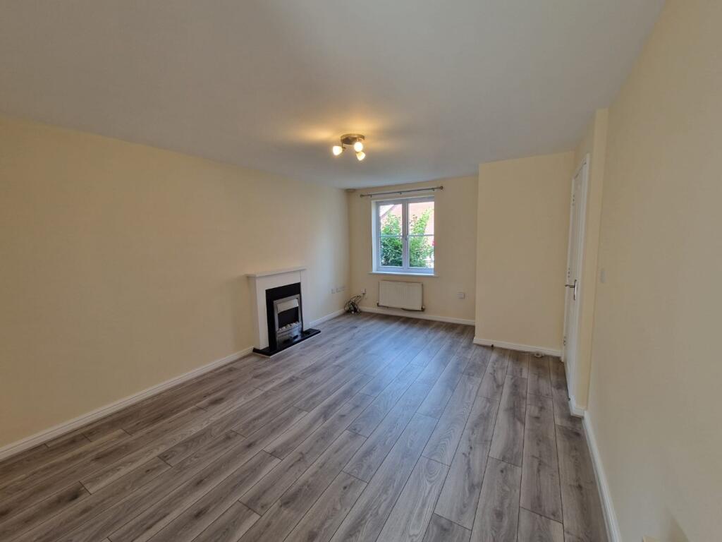 Main image of property: Bratton Drive, Nottingham, Nottinghamshire, NG5 5UL