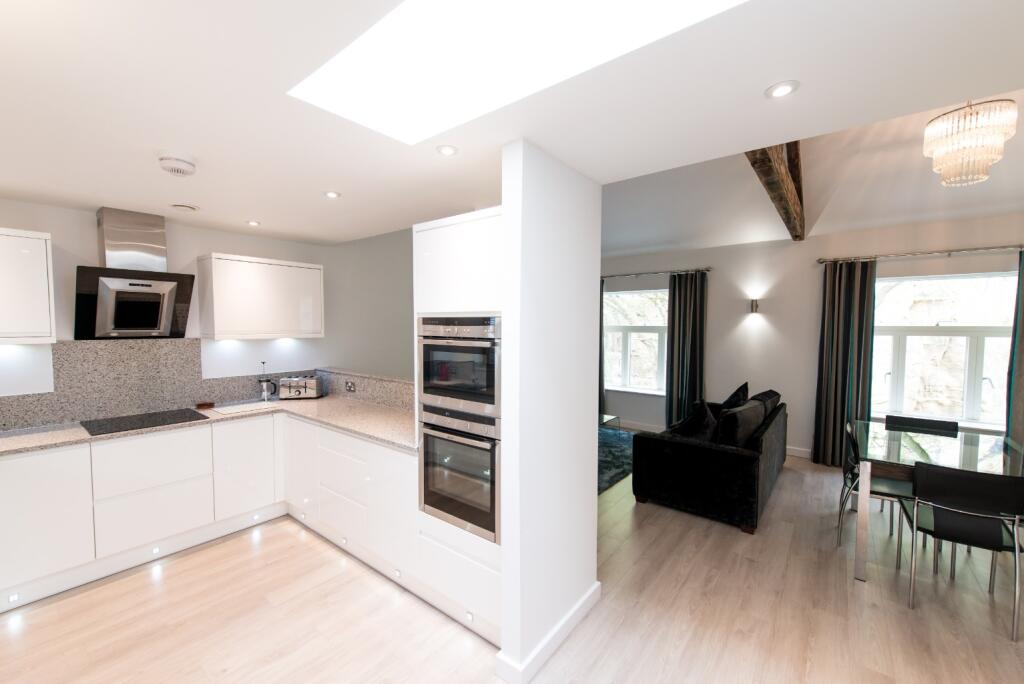 Main image of property: Castle Boulevard, Nottingham, Nottinghamshire, NG7 1FL