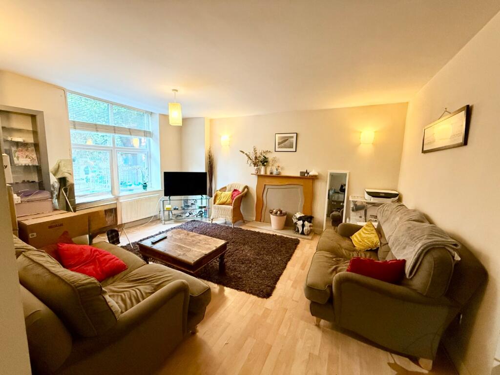 Main image of property: Barker Gate, Nottingham, NG1 1JU