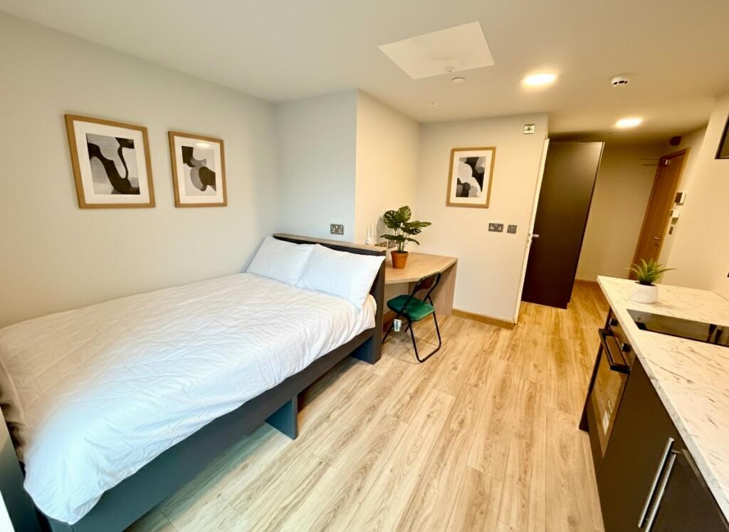 Main image of property: Felix Apartments, 21 Heathcoat Street, Nottingham, Nottinghamshire, NG1 3AF