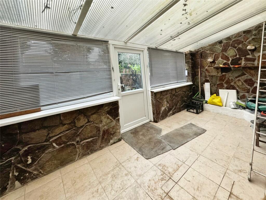 Additional property image - Throne Road, Rowley Regis, West Midlands, B65