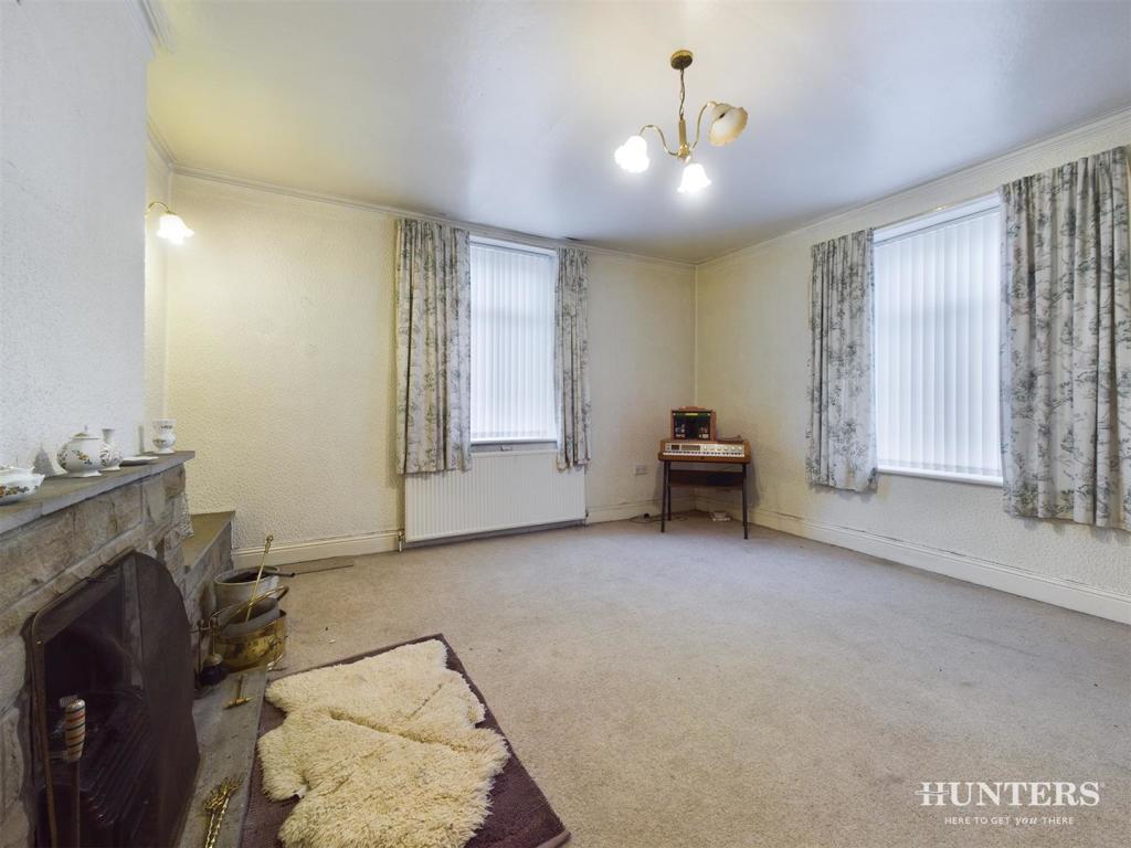 2 bedroom house for sale in Hope Street, Consett, DH8