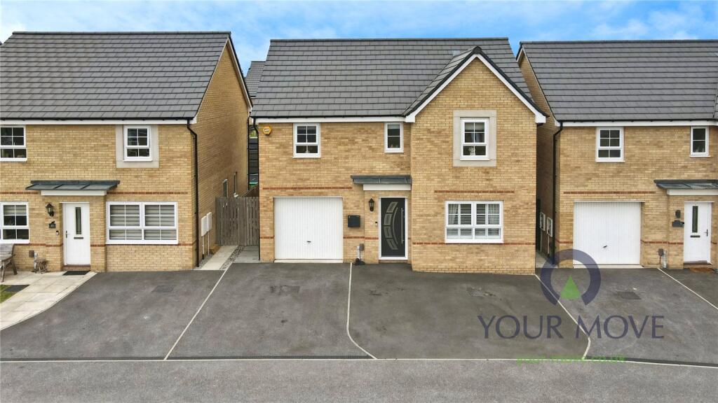 Main image of property: Parish Green, Royston, Barnsley, South Yorkshire, S71