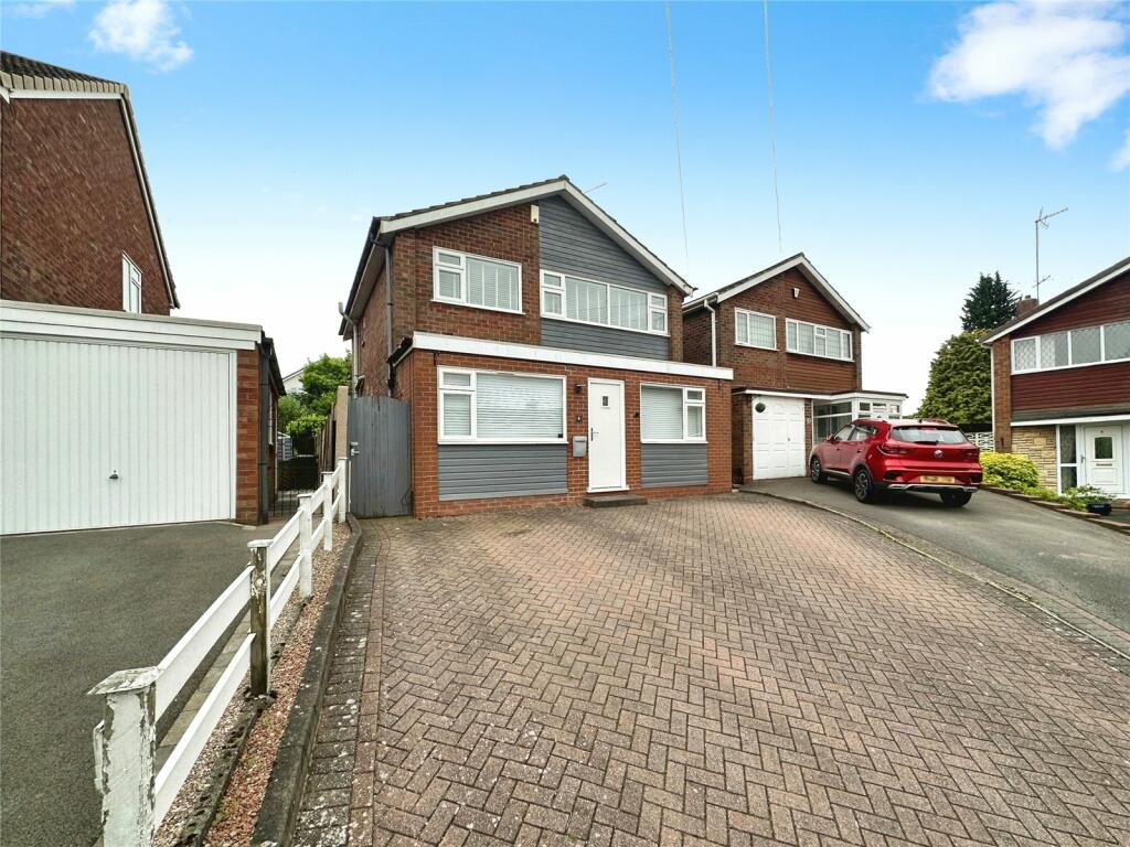 3 bedroom detached house for sale in Hopyard Close, The Straits, Lower