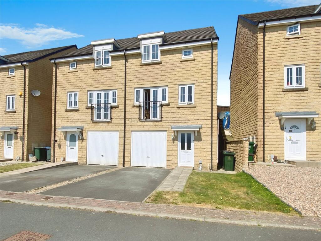 Main image of property: Low Whin Close, Keighley, West Yorkshire, BD22