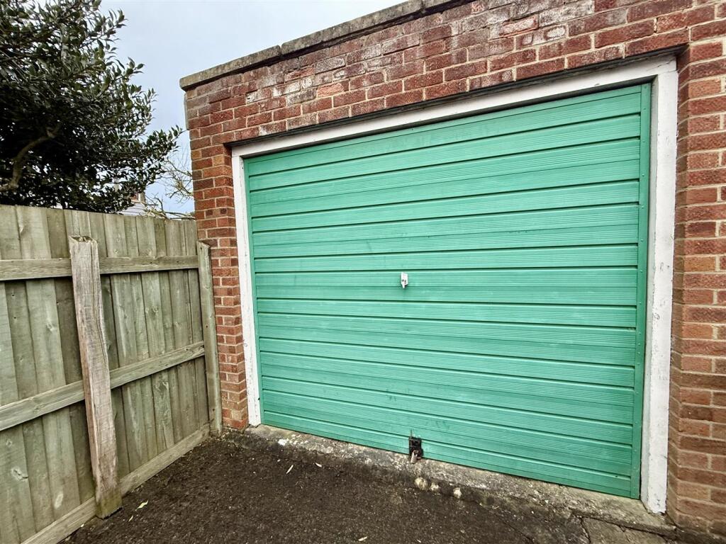 Additional property image - Barmpton Lane, Darlington
