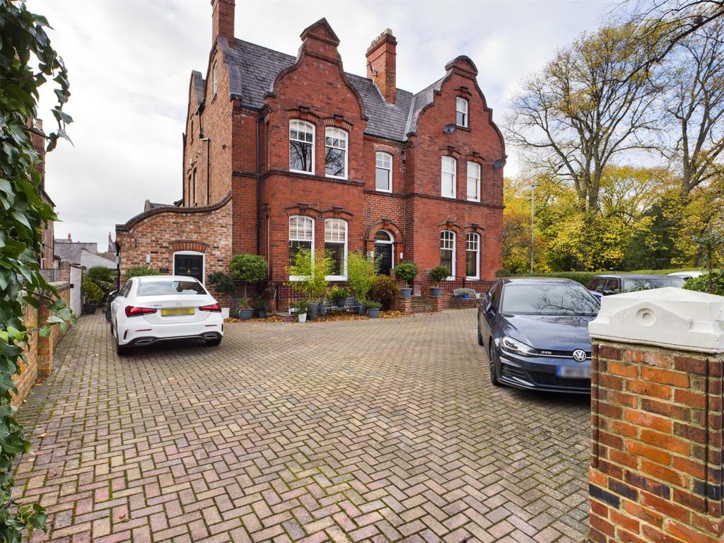 2 bedroom apartment for sale in Stanhope Road South, Darlington, DL3